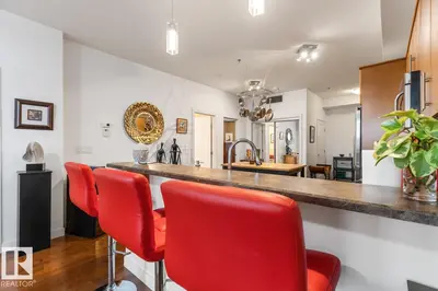 Interior photo 3 of #406 10808 71 AV NW
