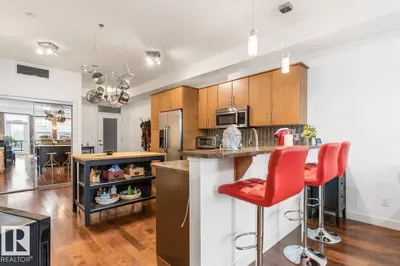 Interior photo 2 of #406 10808 71 AV NW