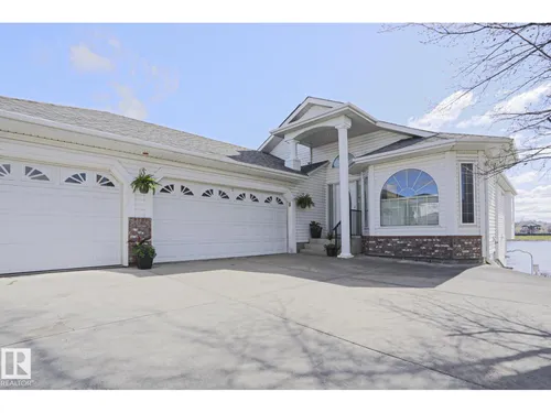 16203 89 ST NW, Edmonton - $775,000