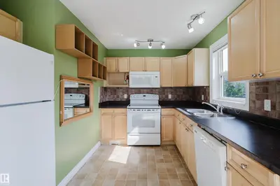 Interior photo 2 of #85 12050 17 AV SW
