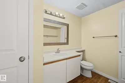 Interior photo 3 of 