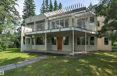 Interior photo 1 of 7415 SASKATCHEWAN DR NW