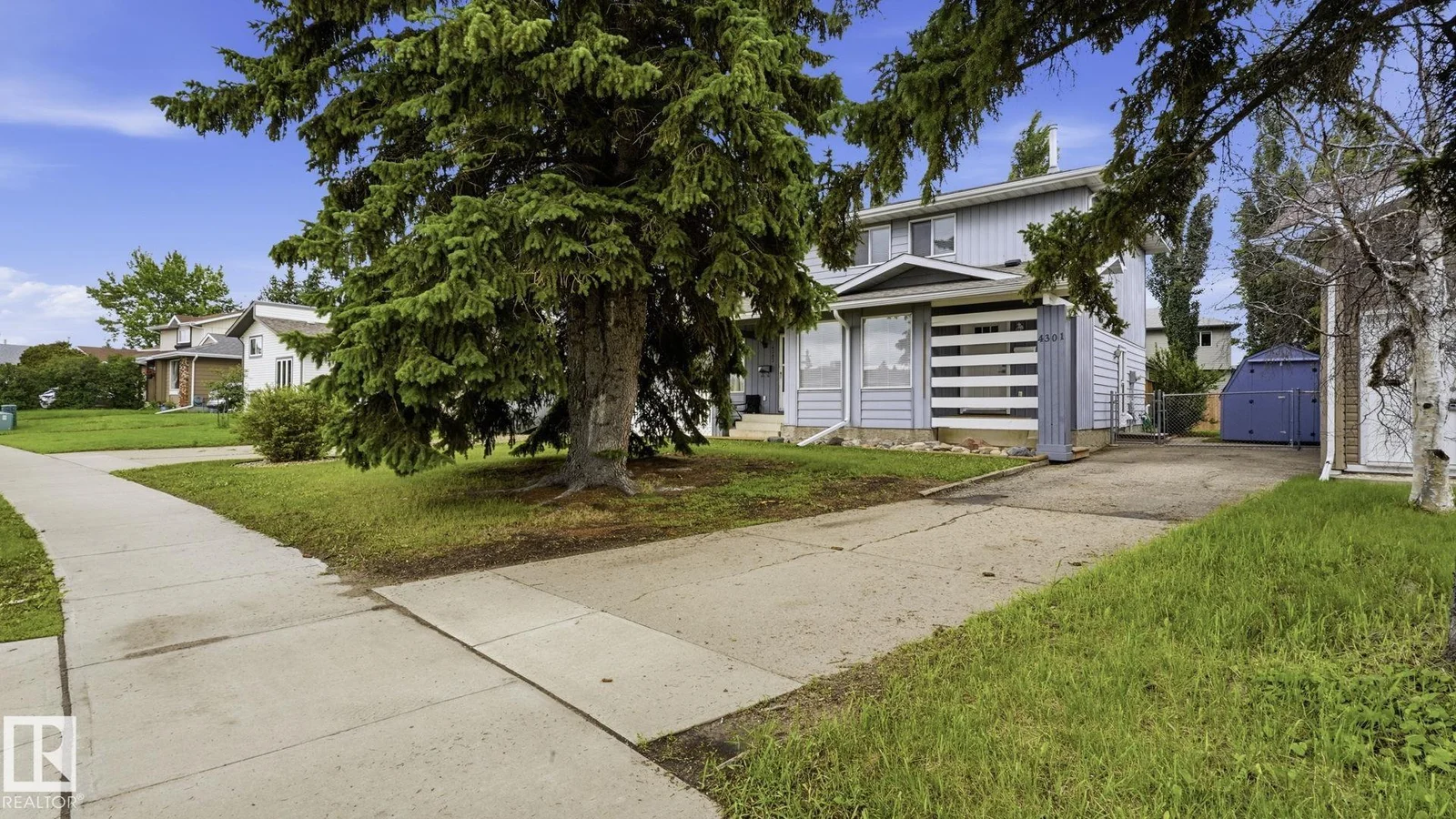 4301 44 ST, Beaumont - 5 bedroom Duplex for sale