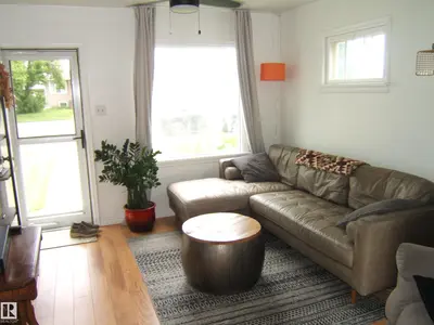 Interior photo 2 of 5530 50 ST