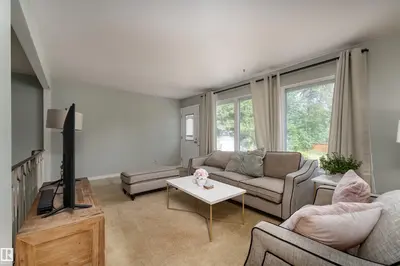 Interior photo 2 of 947 ALDER AV