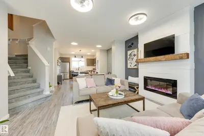 Interior photo 2 of 1192 ROSENTHAL BV NW