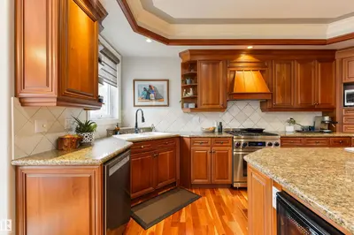 Interior photo 3 of 727 HETU LN NW