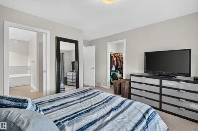Interior photo 4 of 1541 SECORD RD NW