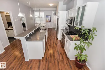 Interior photo 2 of #415 10147 112 ST NW