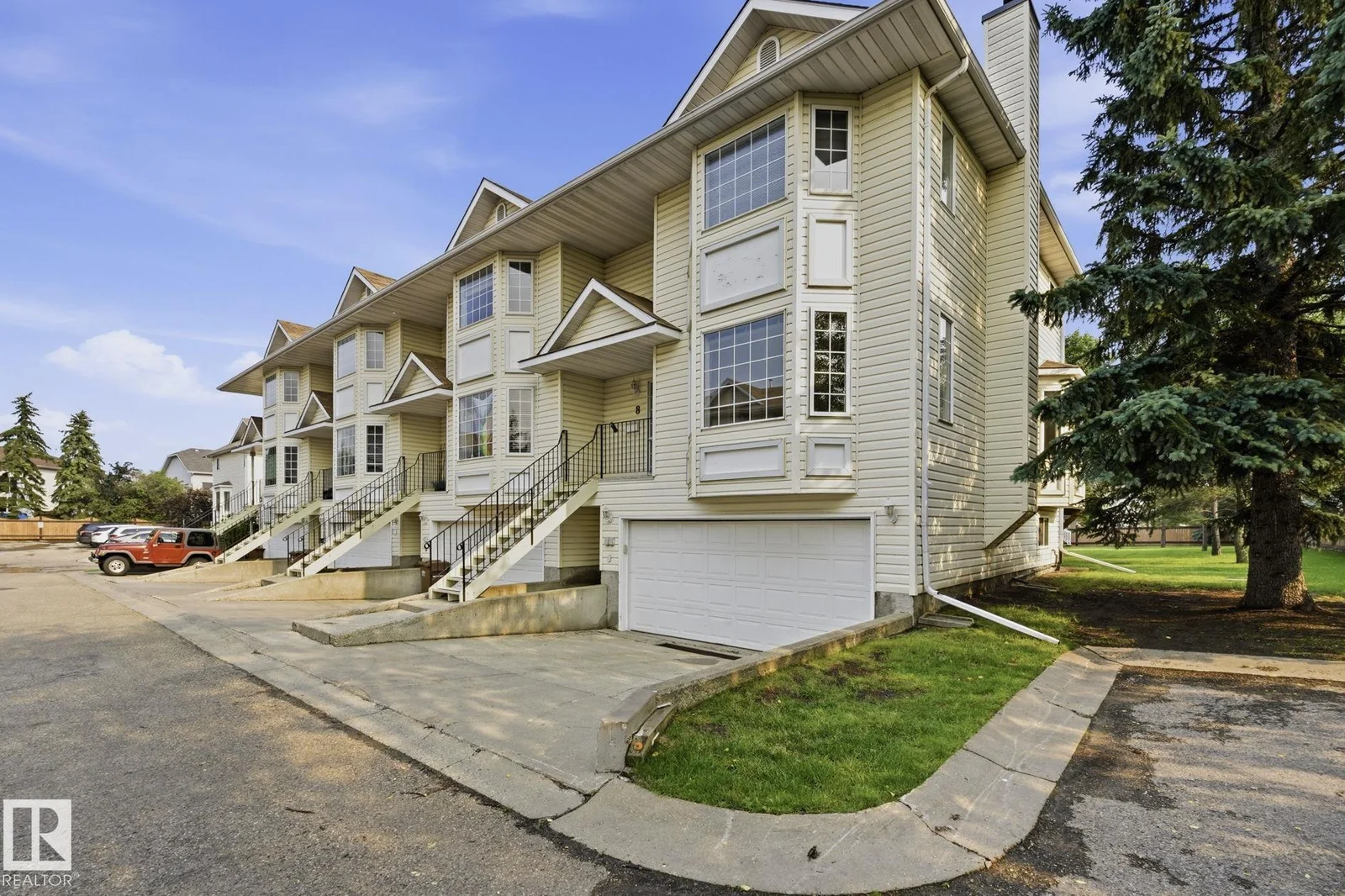 #8 10 DEVON CL, St. Albert - 3 bedroom Townhouse for sale
