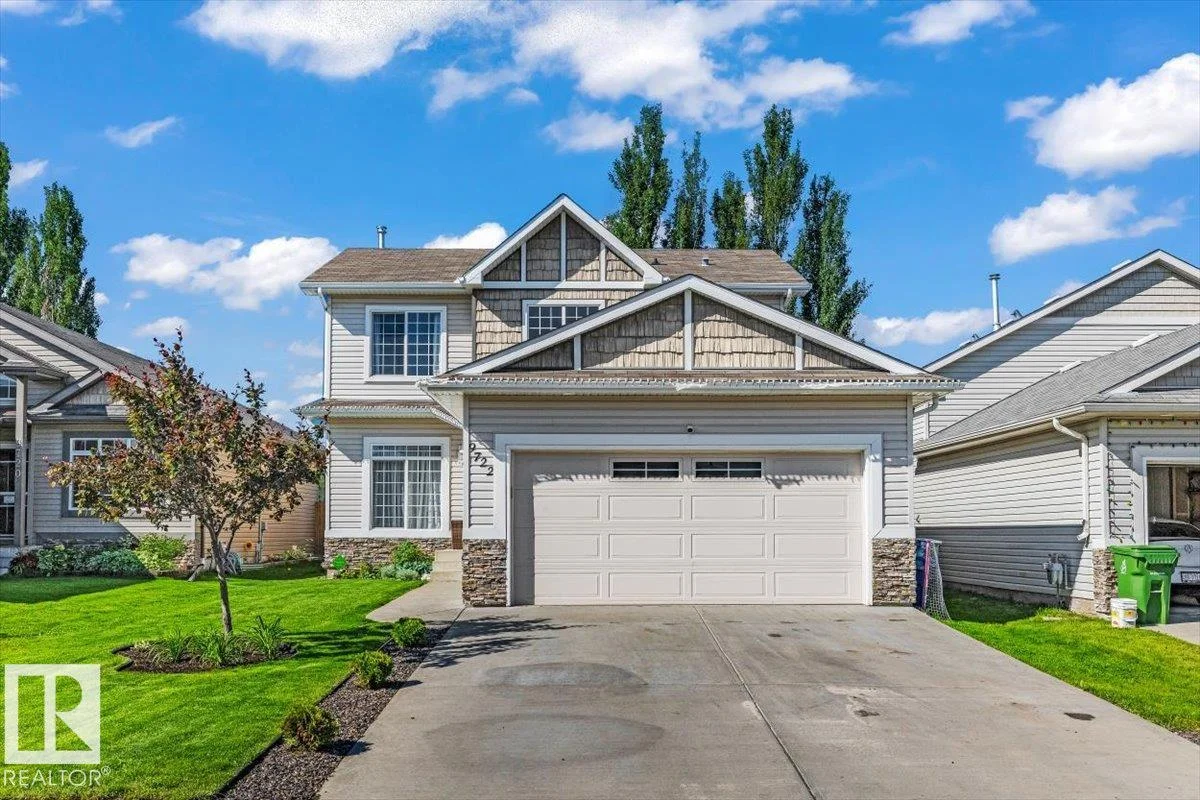 9722 87 ST, Morinville - 4 bedroom Detached Single Family for sale