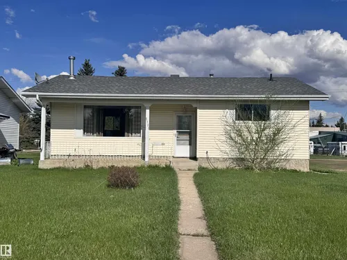 5121 52 ST, Andrew - $189,900