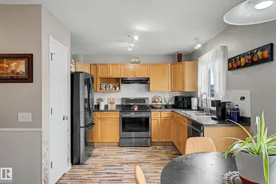 Interior photo 4 of 16114 43 ST NW