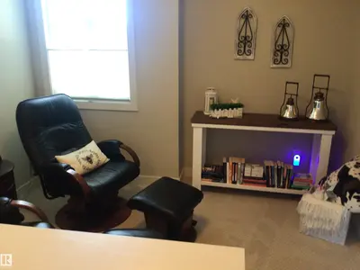 Interior photo 2 of 145 SUMMERSTONE LN
