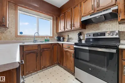 Interior photo 4 of 2027 38 ST NW