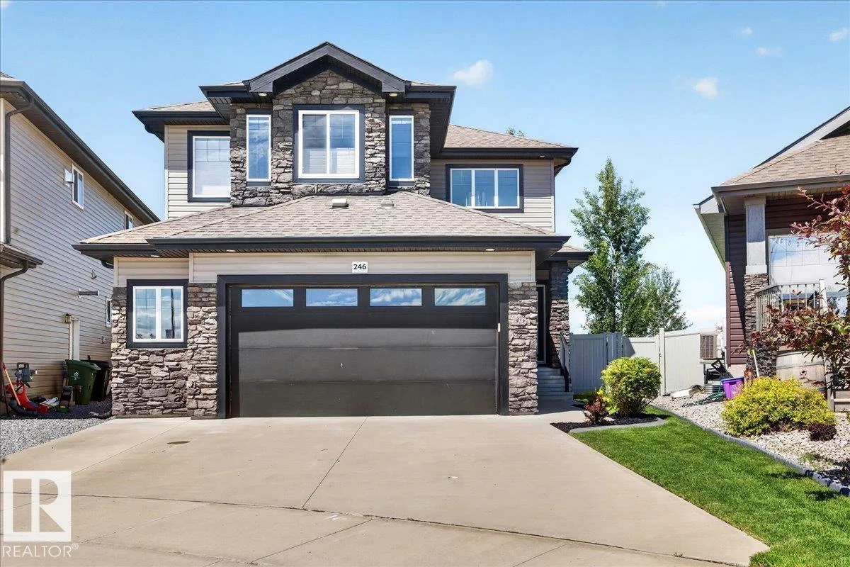 246 Woodhill LN, Fort Saskatchewan - 3 bedroom Detached Single Family for sale