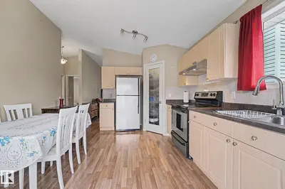 Interior photo 4 of 19039 47 AV NW