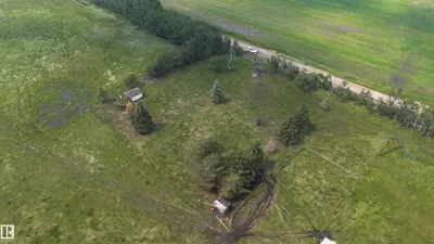 Interior photo 2 of 242xx TWP RD 592