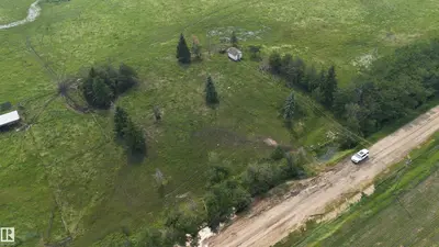 Interior photo 1 of 242xx TWP RD 592