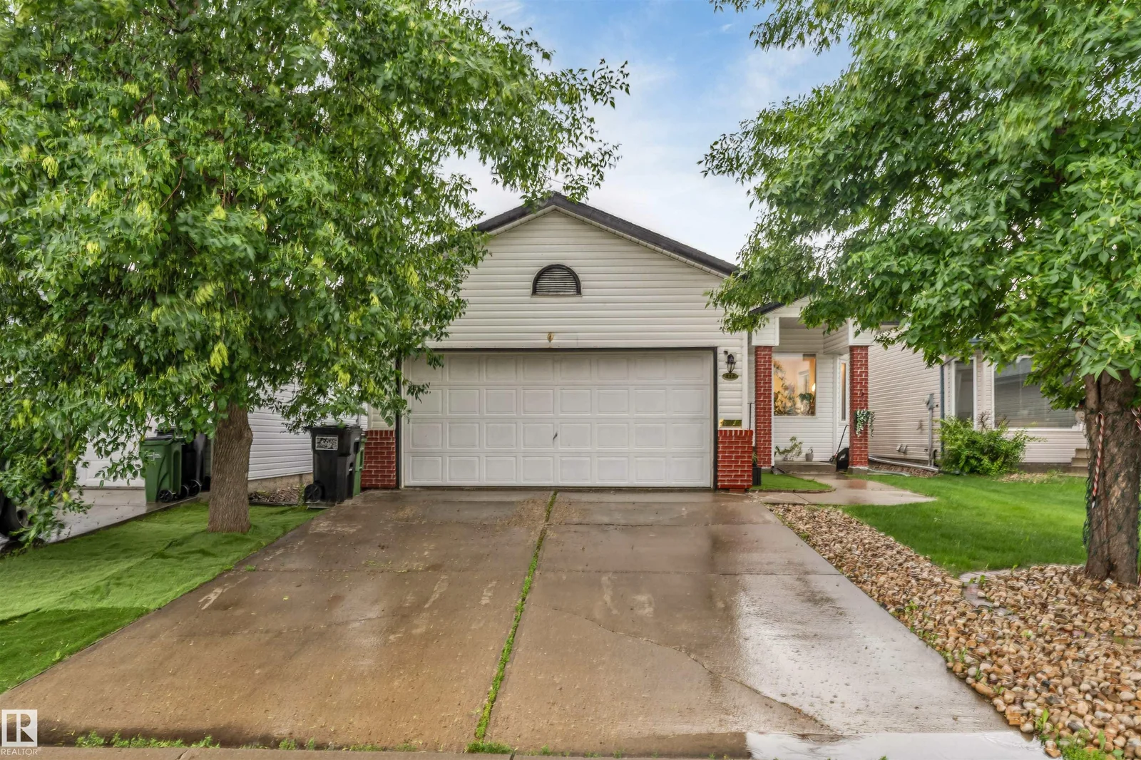 312 BERINGER CR NW, Edmonton - 5 bedroom Detached Single Family for sale
