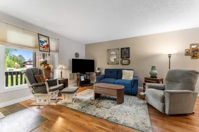 Interior photo 4 of 5802 172 ST NW