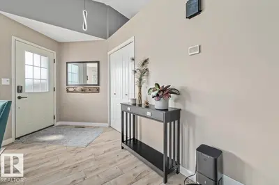 Interior photo 4 of 2 GRASSVIEW CR