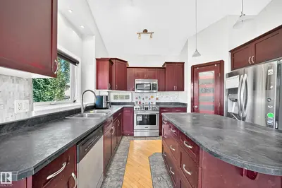 Interior photo 4 of 2984 MCPHADDEN WY SW