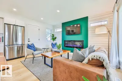 Interior photo 3 of 11206 95A ST NW