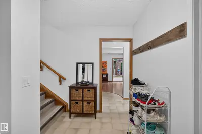 Interior photo 4 of 59 FAIR OAKS DR