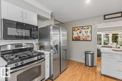 Interior photo 4 of 6720 29 AV NW