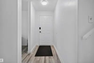 Interior photo 1 of 27 KINISKI CR NW