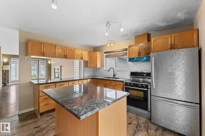 Interior photo 3 of 66 ozerna RD NW