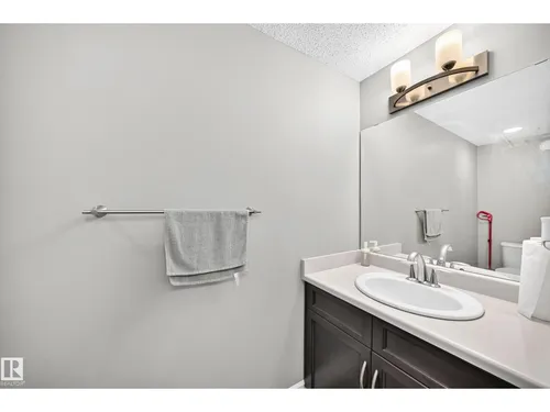 10 415 clareview Rd NW NW NW, Edmonton - $330,000