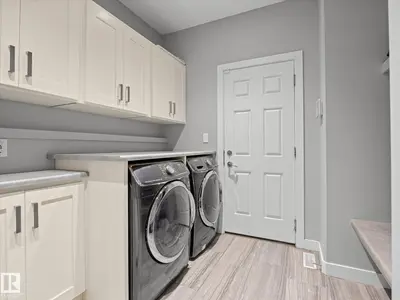 Interior photo 4 of 31 DILLWORTH CR