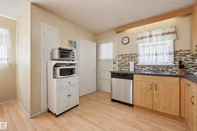 Interior photo 3 of 11414 88 ST NW NW