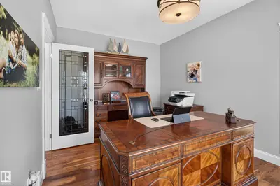 Interior photo 3 of #405 23033 WYE RD
