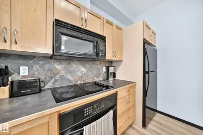 Interior photo 2 of #226 4831 104A ST NW