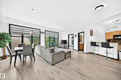 Interior photo 3 of #226 4831 104A ST NW