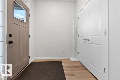 Interior photo 3 of 3623 6 ST NW