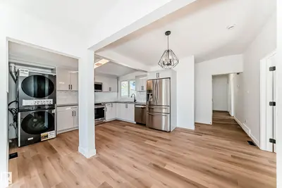 Interior photo 4 of 7220 152a Ave NW