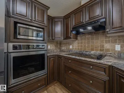 Interior photo 2 of 43 HOLMGREN CR