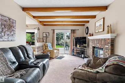 Interior photo 3 of 1048 105 ST NW