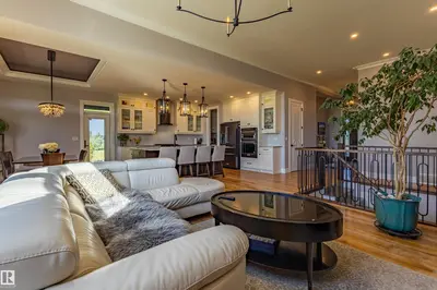 Interior photo 4 of 52025 RGE ROAD 272