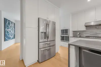 Interior photo 4 of 11247 71 AV NW