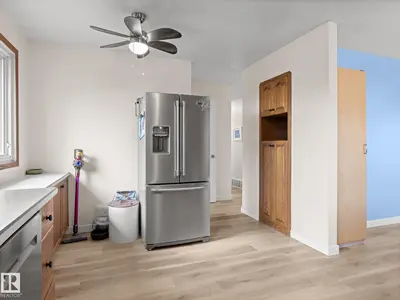 Interior photo 3 of 57 NOOTKA RD