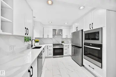 Interior photo 4 of 10323 138 ST NW