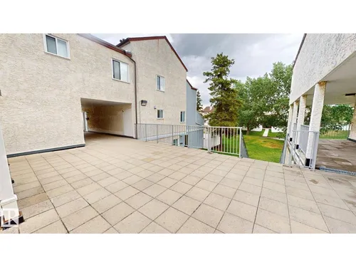 185 LANCASTER TC NW, Edmonton - $139,000