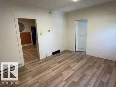 Interior photo 2 of 5019 49 AV