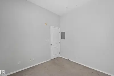 Interior photo 3 of #403 10531 117 ST NW