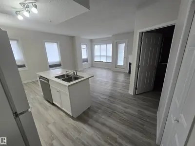 Interior photo 4 of #105 11109 84 AV NW
